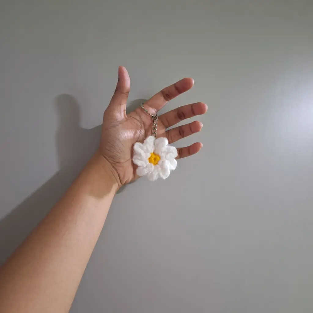 Daisy Keychain